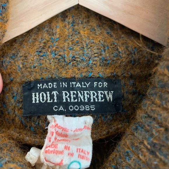 Small Holt Renfrew Turtleneck Sweater - Picture 3 of 3